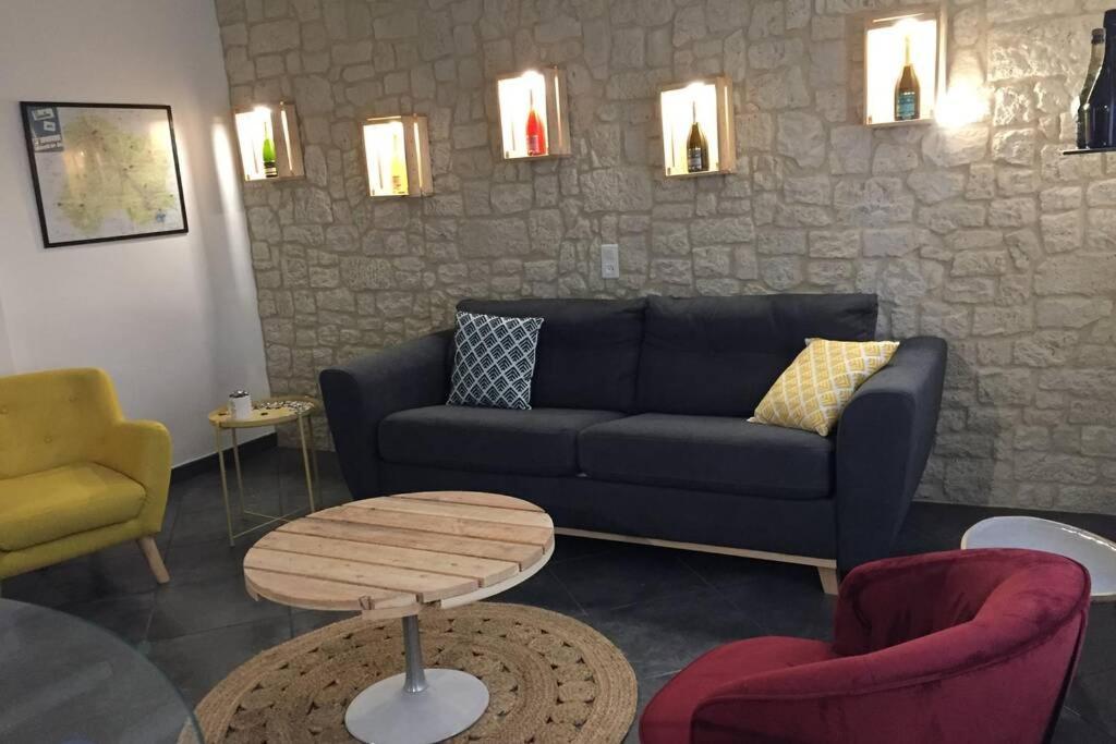 Gite« le Pressoir » Chez Viticulteur En Biodynamie Ferienhaus